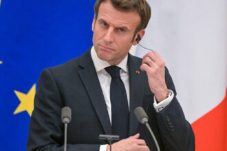 raspunsul frantei la disponibilitatea lui vladimir putin de a discuta cu emmanuel macron palatul elysee vorbeste despre transparenta 6947f8ae76fcf