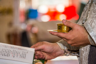 sfanta mucenita filofteia 2025 sarbatoare cu cruce rosie in calendar ce obiceiuri trebuie sa respecte credinciosii pe 7 decembrie 69351de3ad885