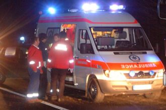 sofer injunghiat in portul constanta barbatul a fost transportat la spital 6942486128932