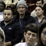 sua reduc valabilitatea permiselor de munca sute de mii de migranti sunt afectati 6933271a13ca6