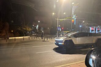 tesla cybertruck interzisa pe drumurile din europa vazuta in constanta 693b42dc1c48a