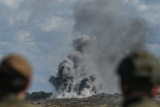 traim vremuri periculoase cum se pregateste polonia pentru un posibil razboi cu rusia 400 000 de cetateni vor fi instruiti 6937cb9ddf314