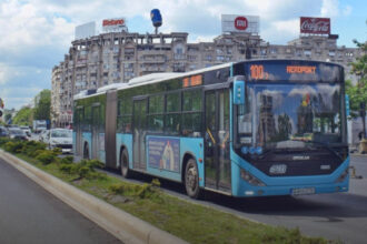 transportul public din zona aeroportului otopeni va fi reorganizat incepand de luni autobuzele 100 si 442 vor circula pe o artera noua 693687ec5cb1a