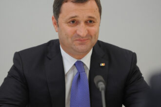 un fost premier din republica moldova a fost condamnat de o instanta franceza la doi ani de inchisoare reactia lui vlad filat 694951362809f