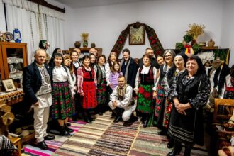 unde a petrecut nicusor dan seara de craciun 694ed917a3767