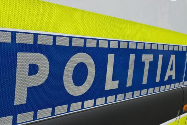 va tai degetele daca nu sunteti cuminti o profesoara si ar fi amenintat elevii cu briceagul 693a7f0a77665