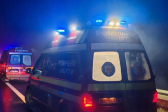 video accident pe a1 in judetul sibiu patru raniti printre care doi copii dupa ciocnirea a doua microbuze 694a408d1b3d4