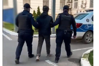 video bataie la cobadin un barbat a fost lovit in curtea casei agresorul retinut 693bec9c46c10