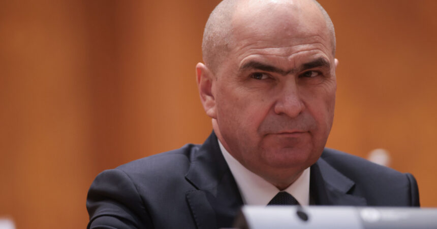 video bolojan catre semnatarii motiunii criticati guvernul oricat dar mi se pare cu adevarat periculos cum va raportati la apararea tarii 694013411ceb3