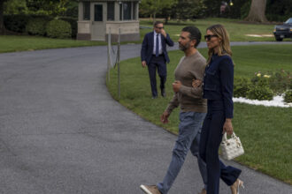 video donald trump jr fiul cel mare al presedintelui sua s a logodit cine ii este partenera si ce legaturi are aceasta cu lumea mondena 69411e9228df4