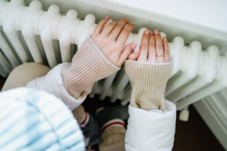 video facturile o povara pentru romani cum e mai rentabila incalzirea astazi termoficare centralizata pe gaz curent sau cu lemne 693688e3c95d5