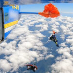 video momentul in care un parasutist sportiv ajunge suspendat de coada avionului dupa ce parasuta i se deschide mult prea devreme 693c377119cfc