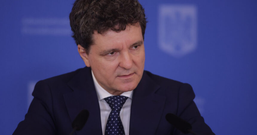 video nicusor dan despre demisia lui ionut mosteanu din functia de ministru al apararii am vorbit si i am spus ca decizia e la el 6930333ba179c