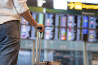 video romanii calatoresc tot mai mult cu avionul record de pasageri in 2025 pe aeroporturi inainte ne chinuiam pe la microbuze 6948d39abde2a