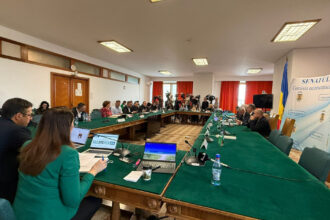 video scandal in sedinta de la senat in care se discuta criza apei ne intalnim pentru show sunteti infierbantat luati o pauza 693184b552ba5