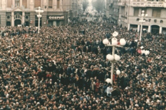 video sunetul libertatii suna din nou in timisoara la 36 de ani de la revolutie sirenele au pornit in memoria victimelor din 1989 6946a04dc348b