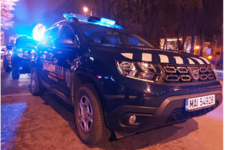 video tanar de 19 ani din medgidia prins cu substante interzise a incercat sa fuga intr un bloc dar a gasit scara incuiata 693fcfafb9434