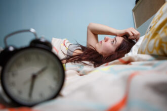 video un somn sub 7 ore pe noapte este asociat cu o speranta de viata mai scurta sa dormi putin e mai nociv decat sedentarismul 693cf5332f6c0