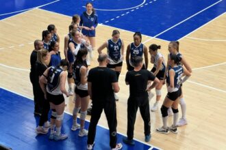 voleibalistele de la csm constanta invinse in tie break pe teren propriu 692ec0589f785