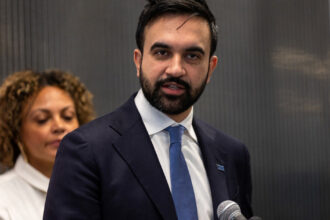 zohran mamdani devine oficial primar al new yorkului in noaptea de revelion 2026 cu o ceremonie organizata intr o statie de metrou 69554b2e8d487
