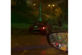 accident pe valea portului din constanta un autoturism de mici dimensiuni a ajuns pe spatiul verde 697d1d358de33
