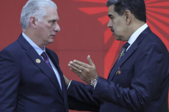 analiza norii se innegresc pe cerul liderilor cubei dupa pierderea lui maduro o criza de petrol ar putea fi sfarsitul sustinerii populare 69609850a28b1