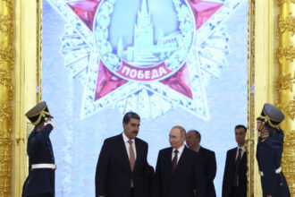 analiza odata cu plecarea lui maduro putin risca sa fie indepartat din emisfera vestica care va fi urmatoarea miscare a kremlinului 695bdb50095e7