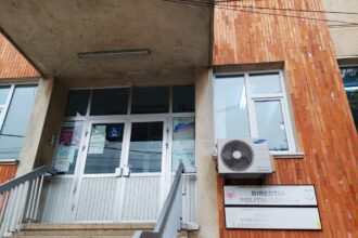 cat a cheltuit primaria constanta anul trecut pentru spatiile inchiriate in care functioneaza mai multe directii si servicii 695e9f908b676