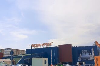 dan sucu a obtinut autorizatia pentru extinderea mobexpert in constanta in ciuda contestarilor 697a9d71c4a05