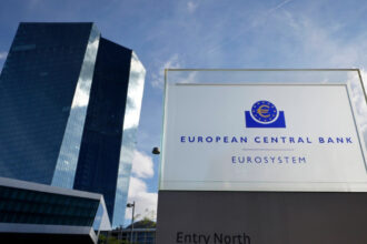 estul europei ar putea obtine un post la varful bancii centrale europene dupa aderarea bulgariei la zona euro 695cc6ca228ba