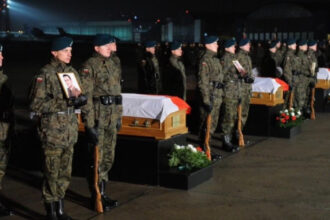 foto sicrie in loc de cuvinte val de reactii dupa ce trump s a indoit ca aliatii nato ar fi alaturi de sua le ati multumit vreodata 695fe8aa37a6d