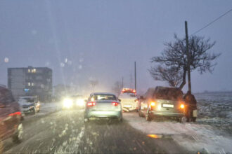 foto un accident rutier a dat peste cap circulatia rutiera spre cumpana 695fe071186b3