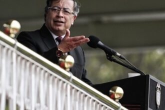 gustavo petro il face senil pe donald trump ce l a infuriat pe presedintele columbian 695e1bde667a7