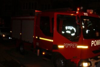 incendiu intr un bloc din constanta mai multe persoane evacuate 696e86e4683a0