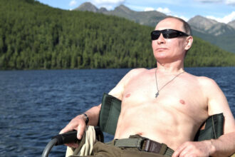 izolat la kremlin sau in palatul unde isi ascunde familia detaliile invaluite in mister despre viata lui vladimir putin 6958a4df6eb6a