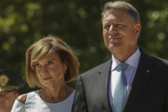 klaus iohannis scapa de sechestrul asupra bunurilor familiei cererea anaf in cazul datoriilor la stat a fost respinsa 6972334ab0321