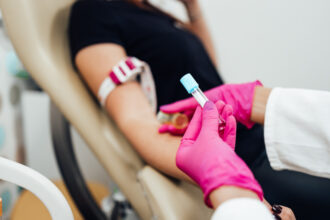 lista celor mai sigure si importante analize de sange recomandate de medic pot evidentia anemii infectii sau procese inflamatorii 6971c6561802f