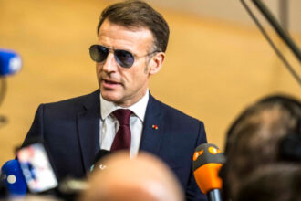 macron este multumit ca tensiunile s au calmat in timp ce cancelarul germaniei spera ca alianta transatlantica sa fie restabilita 69727e118de8c