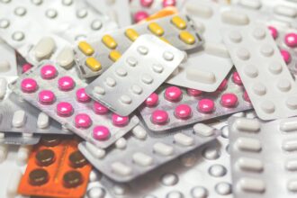 peste 30 de medicamente intra pe lista celor compensate si gratuite tratamente pentru afectiuni oncologice introduse in sistemul public 697ce88faae8f