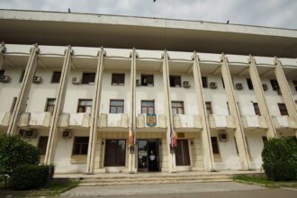 prefectura constanta ataca in instanta compensarea taxei de 200 de lei pe domeniul public 697c6c8055e85