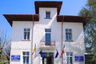prefectura constanta ataca o hotarare a consiliului local eforie privind vanzarea unui teren intravilan 69682aea83619