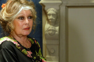 sotul actritei brigitte bardot dezvaluie cauza mortii acesteia a rezistat foarte bine celor doua operatii 695e37fe6a4fc