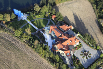 statul iti va vedea casa din satelit cum vrea guvernul sa depisteze constructiile ilegale si sa dubleze impozitele 69679230826ae