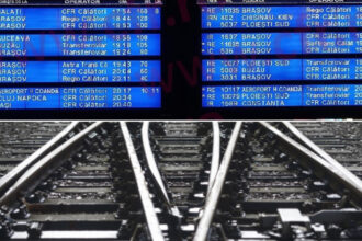 sute de minute intarziere la plecarile si sosirile trenurilor din gara de nord cablurile de semnalizare feroviara au fost taiate 695ebda4aebe1