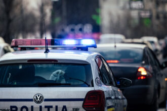 trei minori anchetati pentru agresarea unui sofer de taxi din targu mures care a fost problema 6979fca4a3aa1