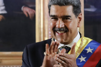 trump maduro si sotia lui au fost capturati si scosi din venezuela 6958f5be292b5