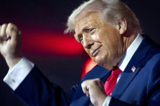 trump spune ca venezuela va ceda sua intre 30 si 50 de milioane de barili de petrol si anunta ce va face cu banii 695e06c5a0052