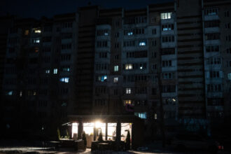 ue trimite generatoare de urgenta in ucraina dupa ce atacurile rusesti au lasat un milion de oameni fara curent electric 6973ee6b779bb