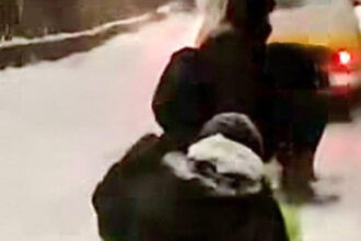 un adolescent care se dadea cu sania trasa de masina a murit dupa ce a fost aruncat intr un cap de pod 696ab75fb359d
