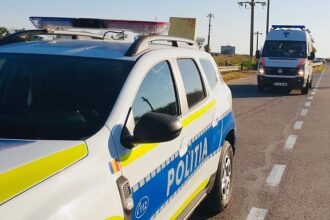 un autoturism a intrat in parapet pe dn22 in curba de la tasaul spre constanta 695a7ab75c5ff